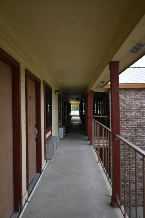 Coachway Inn Luling Εξωτερικό φωτογραφία
